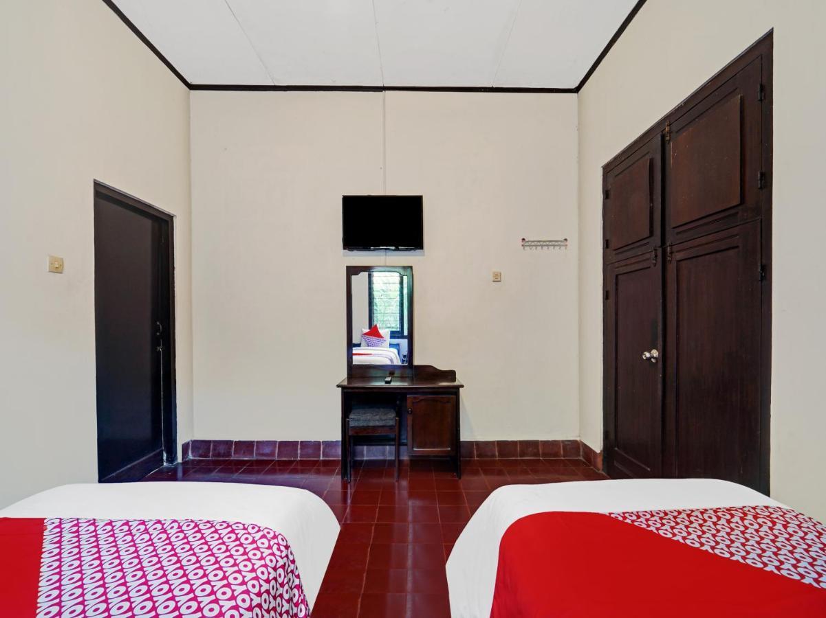 Oyo 90676 Oryza Hotel Yogyakarta Exterior foto